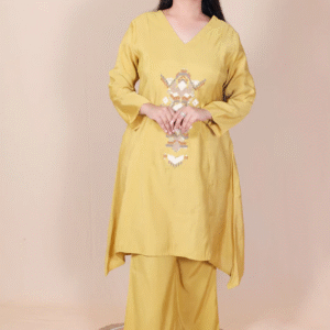 Mehandi Muslin Thread Embroidered Kurti Pant Set